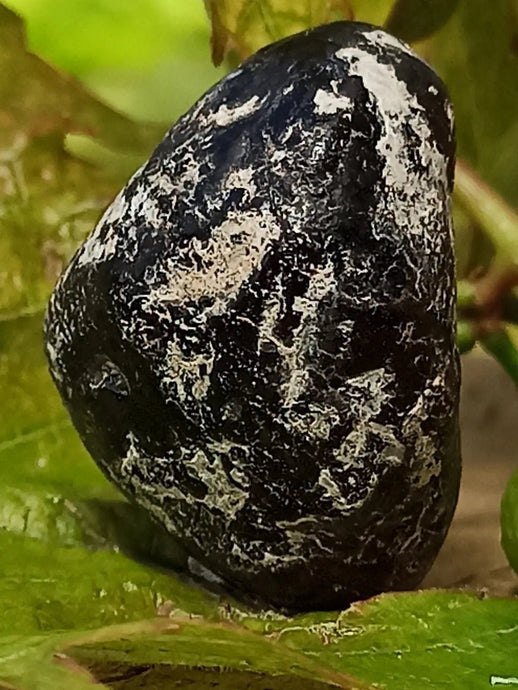 Obsidienne larme d’apache du Mexique pierre roulée Grade A++++ Obsidienne larme d’apache pierre roulée
