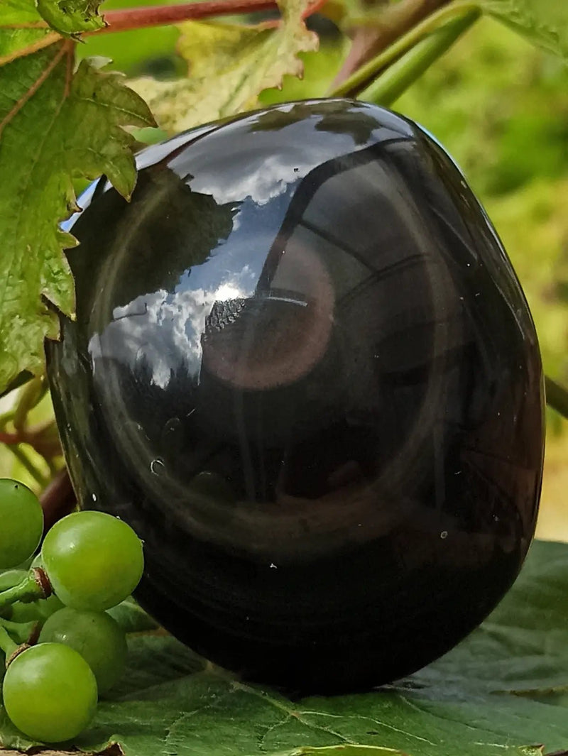 Chargez l&#39;image dans la visionneuse de la galerie, Obsidienne Oeil céleste du Mexique galet Grade A++++ Obsidienne œil céleste galet
