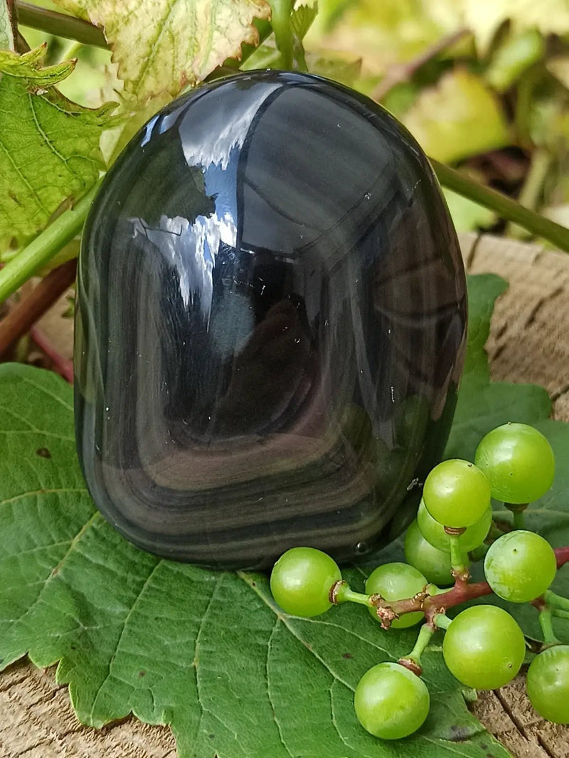 Chargez l&#39;image dans la visionneuse de la galerie, Obsidienne Oeil céleste du Mexique galet Grade A++++ Obsidienne œil céleste galet
