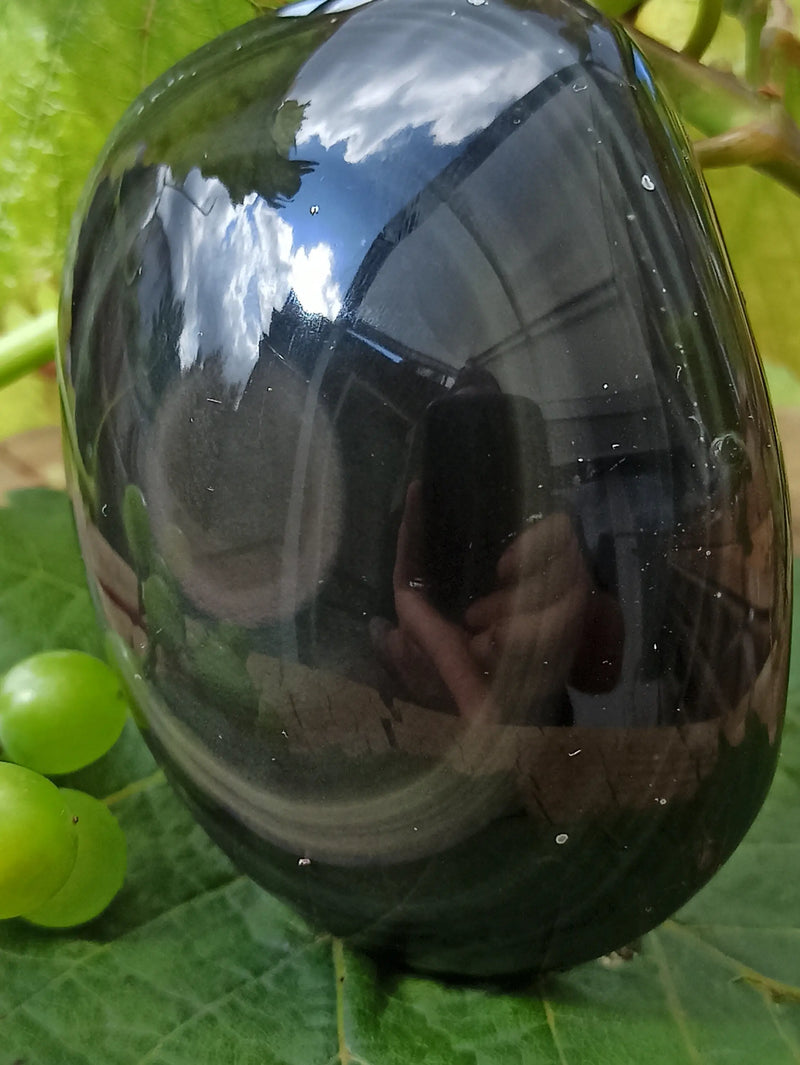 Загрузить изображение в просмотрщик галереи, Obsidienne Oeil céleste du Mexique galet Grade A++++ Obsidienne œil céleste galet Dans la besace du p&#39;tit Poucet   
