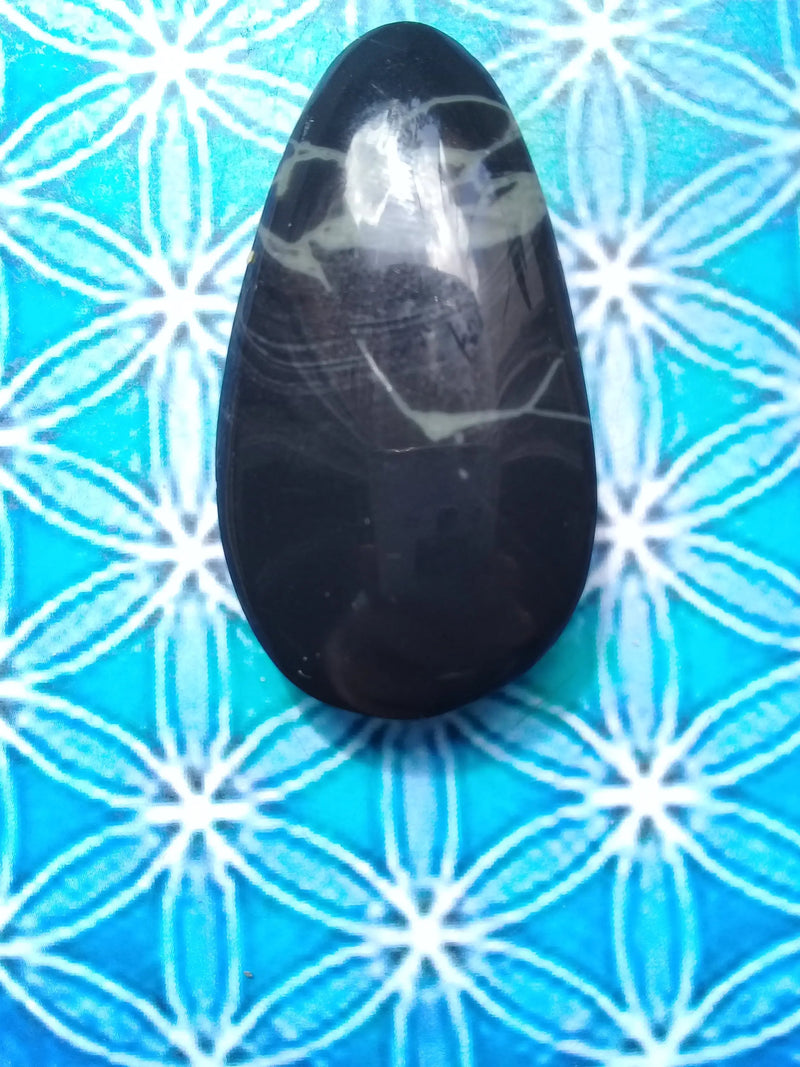 Laden Sie das Bild in Galerie -Viewer, Obsidienne Spider pendentif Grade A ++++ Pendentif Obsidienne Spider Dans la besace du p&#39;tit Poucet...   
