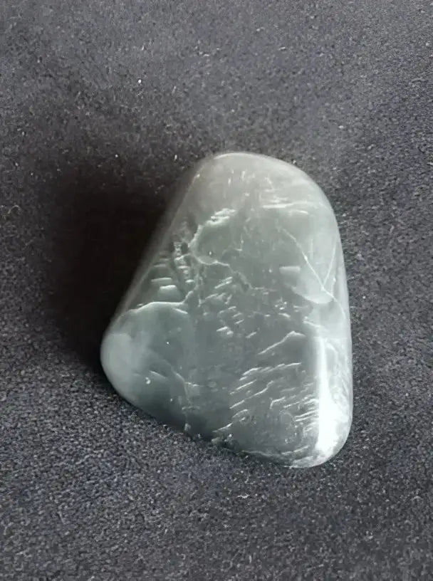 Chargez l&#39;image dans la visionneuse de la galerie, Œil de chat pierre roulée Grade A++++ Œil de chat pierre roulée
