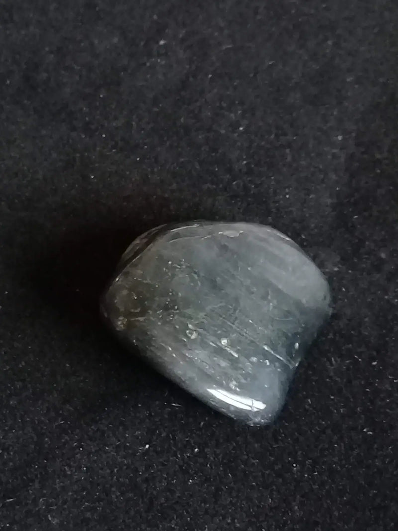 Chargez l&#39;image dans la visionneuse de la galerie, Œil de chat pierre roulée Grade A++++ Œil de chat pierre roulée
