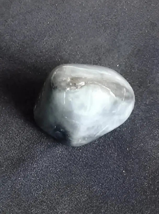 Chargez l&#39;image dans la visionneuse de la galerie, Œil de chat Pierre roulée Grade A++++ Œil de chat pierre roulée
