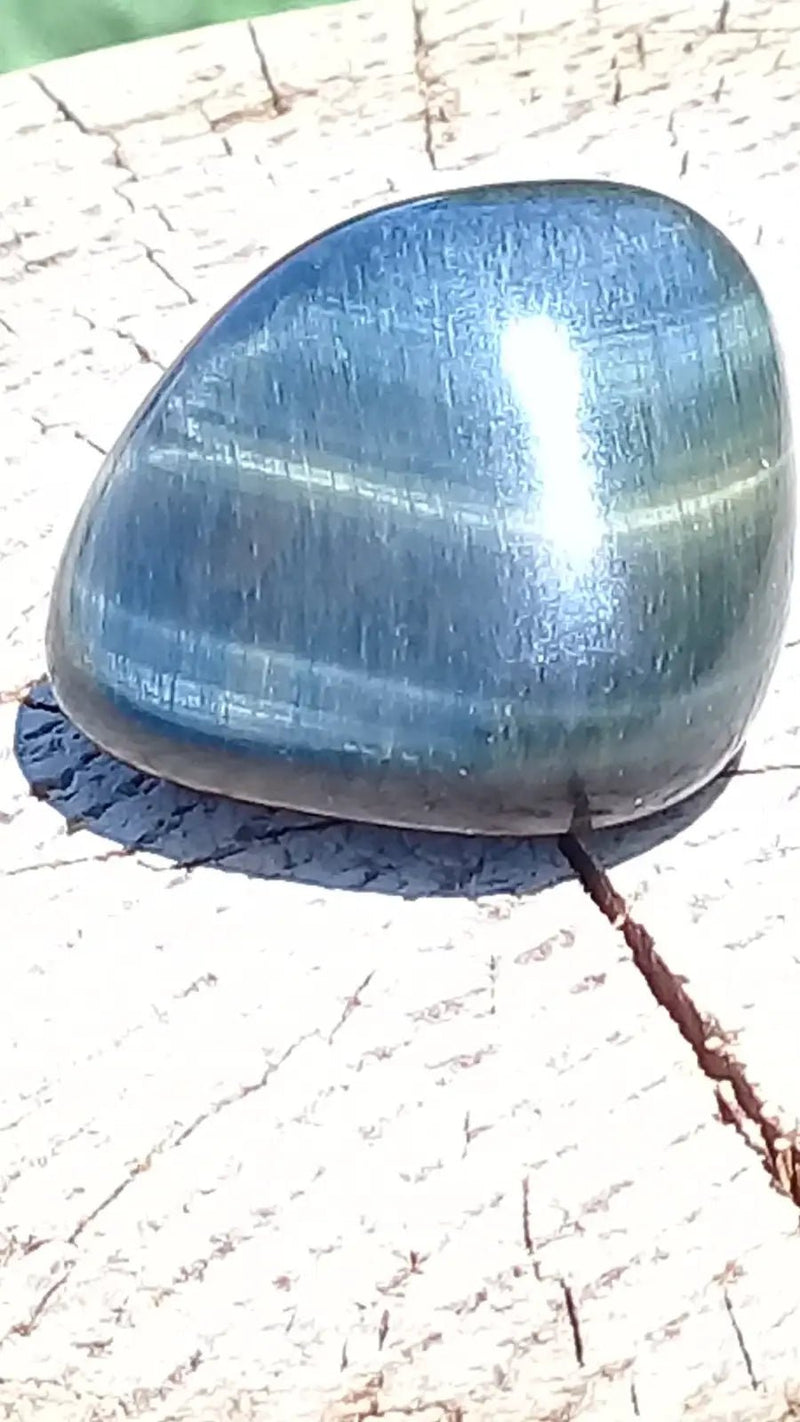 Chargez l'image dans la visionneuse de la galerie, Œil de faucon pierre roulée Grade A ++++ Pierre roulée Œil de faucon
