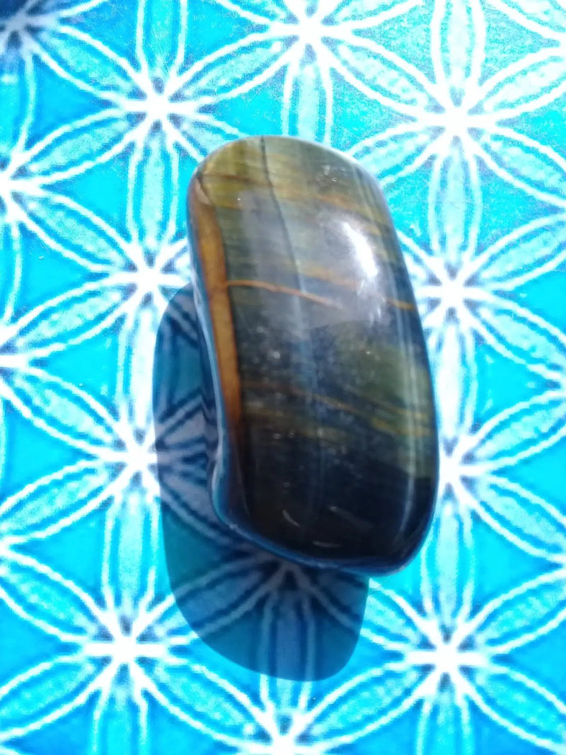 Load image into Gallery viewer, Œil de faucon pierre roulée Grade A ++++ Pierre roulée Œil de faucon
