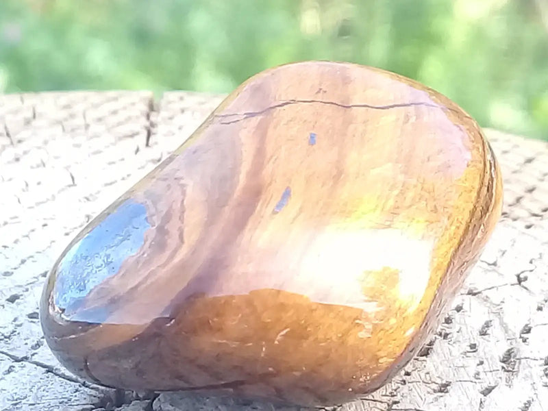 Load image into Gallery viewer, Œil de Tigre avec Hématite pierre roulée Grade A ++++ Œil de Tigre avec Hématite pierre roulée
