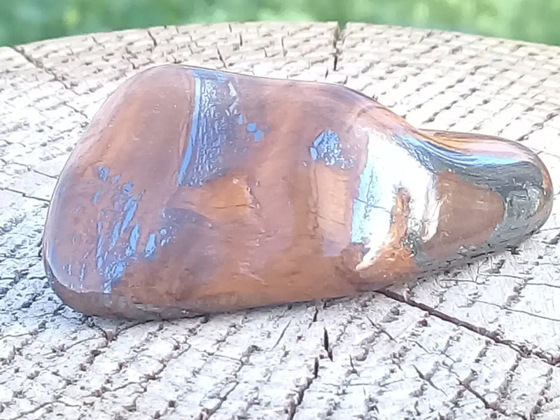 Load image into Gallery viewer, Œil de Tigre et Hématite pierre roulée Grade A ++++ Œil de Tigre avec Hématite pierre roulée
