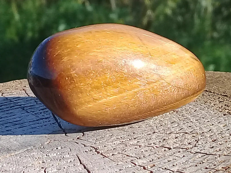 Load image into Gallery viewer, Œil de Tigre pierre roulée Grade A ++++ Œil de Tigre pierre roulée
