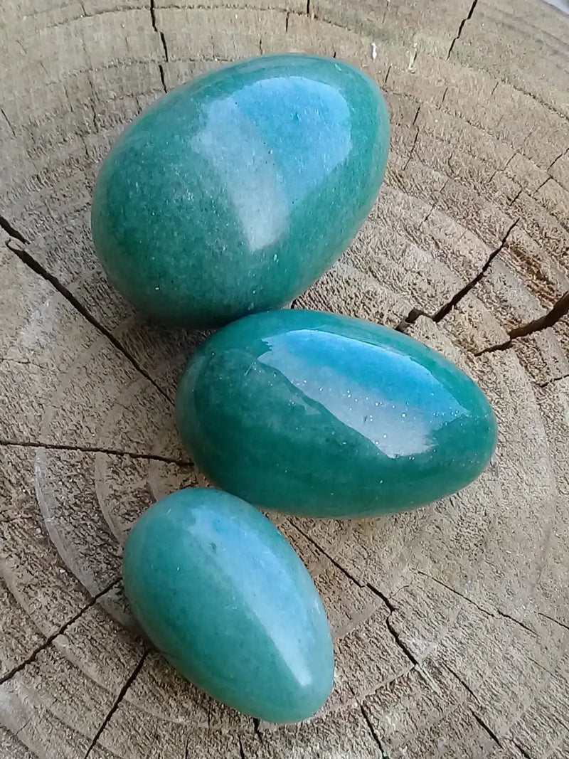 Load image into Gallery viewer, Œuf ’ Tantra Yoni ’ en Aventurine verte du Brésil Grade A ++++ Kit 3 tailles Œuf ’ Tantra Yoni ’ en Aventurine du Brésil Kit 3 tailles
