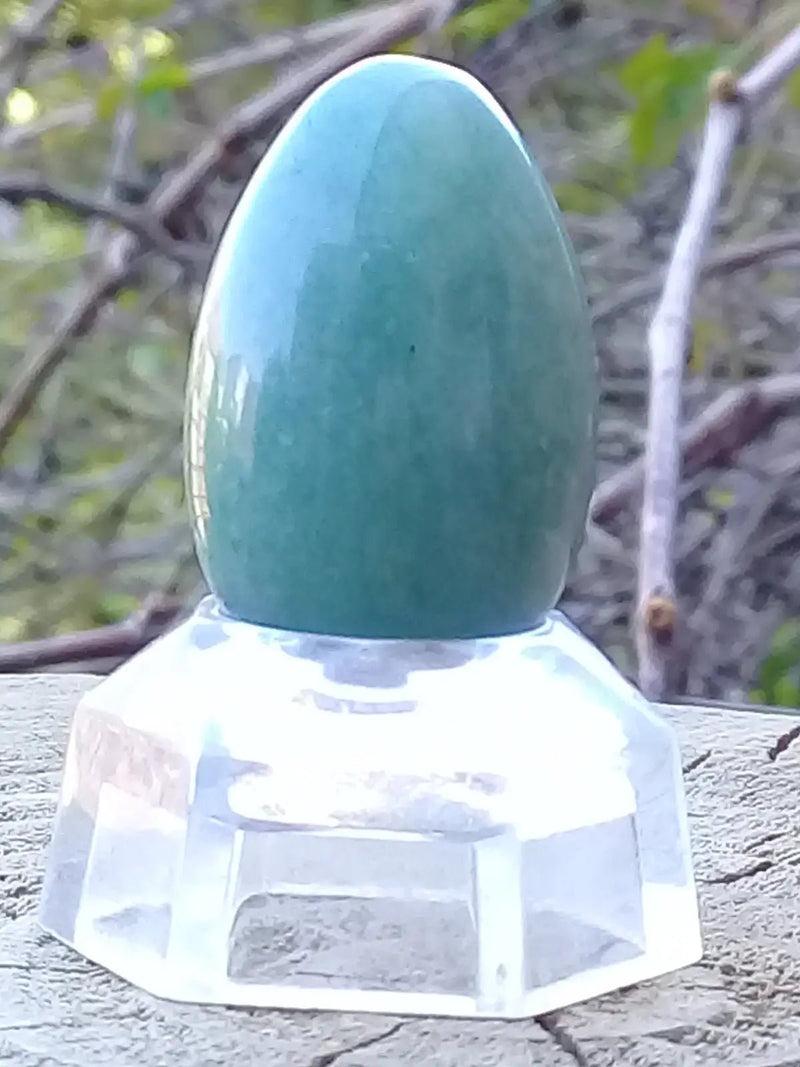 Load image into Gallery viewer, Œuf ’ Tantra Yoni ’ en Aventurine verte du Brésil Grade A ++++ Petit modèle Œuf ’ Tantra Yoni ’ en Aventurine verte du Brésil Petit modèle
