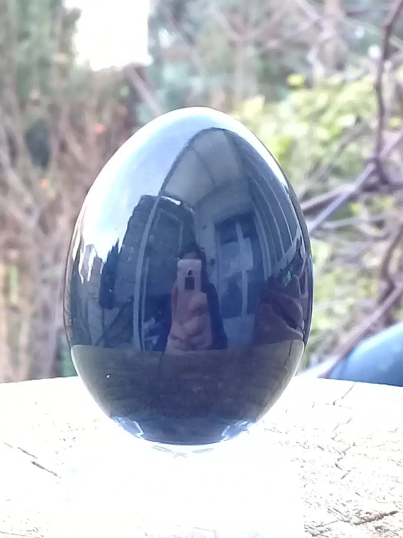 Chargez l&#39;image dans la visionneuse de la galerie, Œuf ’ Tantra Yoni ’ en Jade Néphrite de Birmanie Grade A++++ Gros modèle Œuf de ’ Tantra Yoni ’ en Jade Néphrite de Birmanie gros modèle
