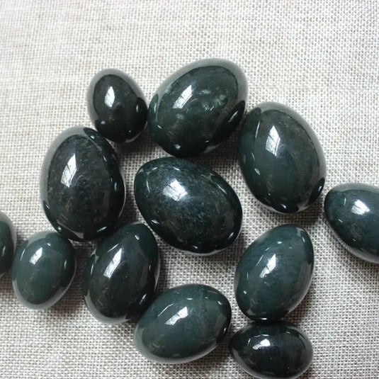 Œuf ’ Tantra Yoni ’ en Jade Néphrite de Birmanie Grade A++++ kit 3 tailles Œuf ’ Tantra Yoni ’ Jade Néphrite de Birmanie kit 3 tailles