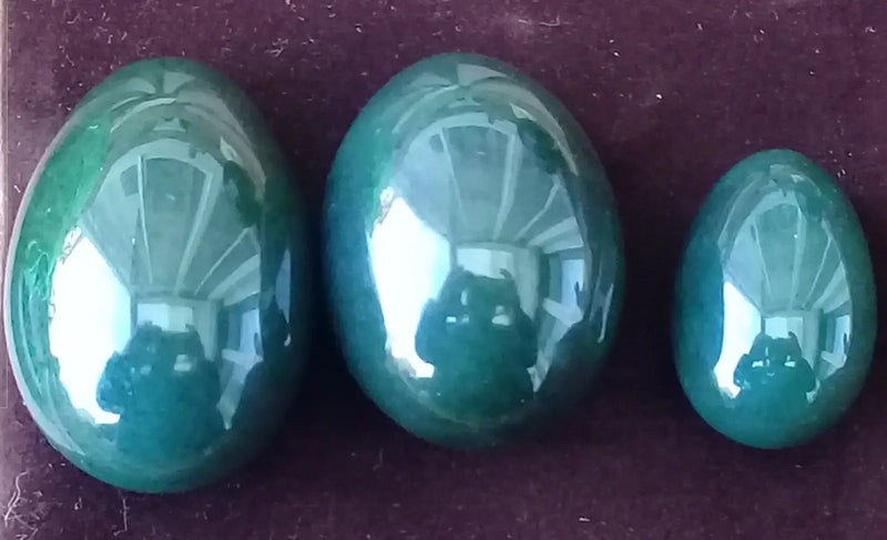 Chargez l&#39;image dans la visionneuse de la galerie, Œuf ’ Tantra Yoni ’ en Jade Néphrite de Birmanie Grade A++++ kit 3 tailles Œuf ’ Tantra Yoni ’ Jade Néphrite de Birmanie kit 3 tailles

