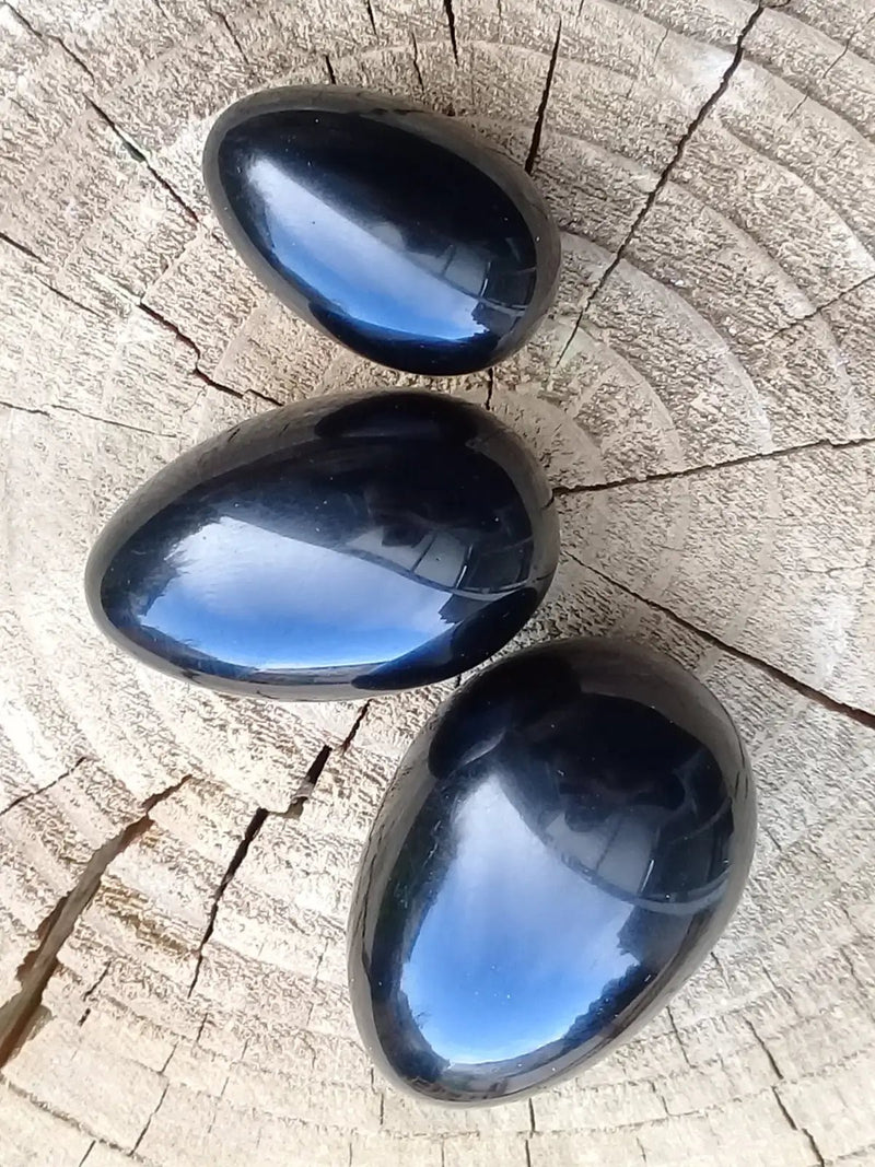 Load image into Gallery viewer, Œuf ’ Tantra Yoni ’ en Obsidienne noire du Mexique Grade A ++++ Kit 3 tailles Œuf ’ Tantra Yoni ’ en Obsidienne noire du Mexique Kit 3
