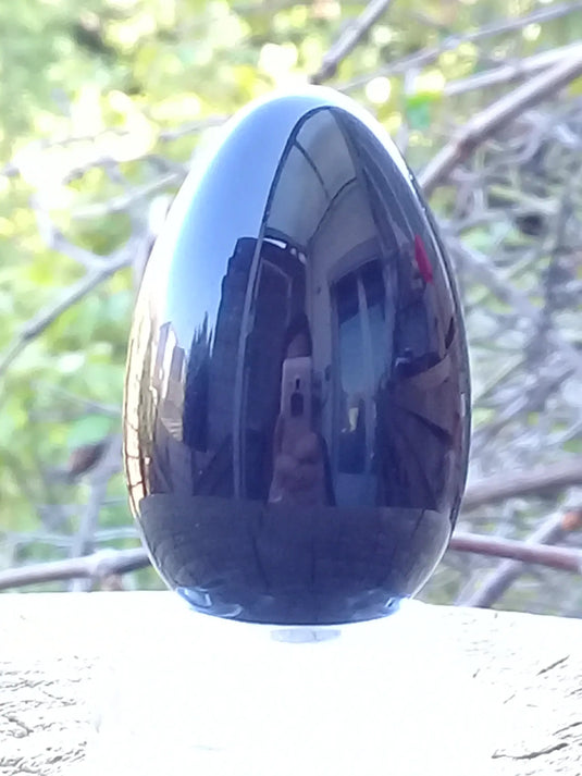 Œuf ’ Tantra Yoni ’ en Obsidienne noire du Mexique Grade A +++++ Moyen modèle Œuf 