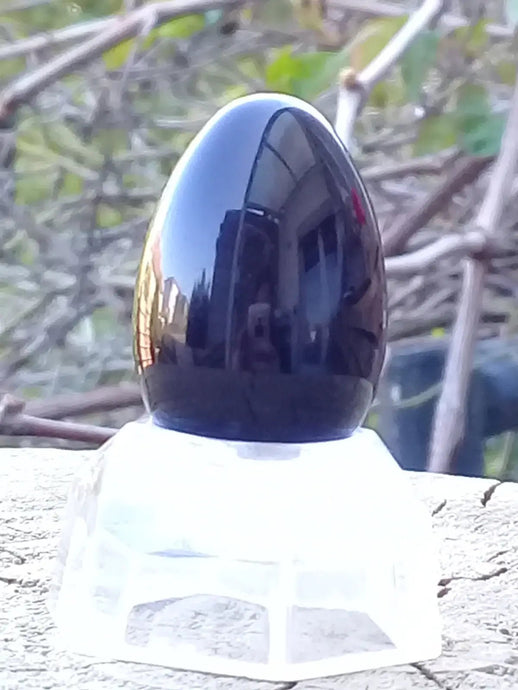Œuf ’ Tantra Yoni ’ en Obsidienne noire du Mexique Grade A ++++ Petit modèle Œuf ’ Tantra Yoni ’ en Obsidienne noire du Mexique Petit modèle