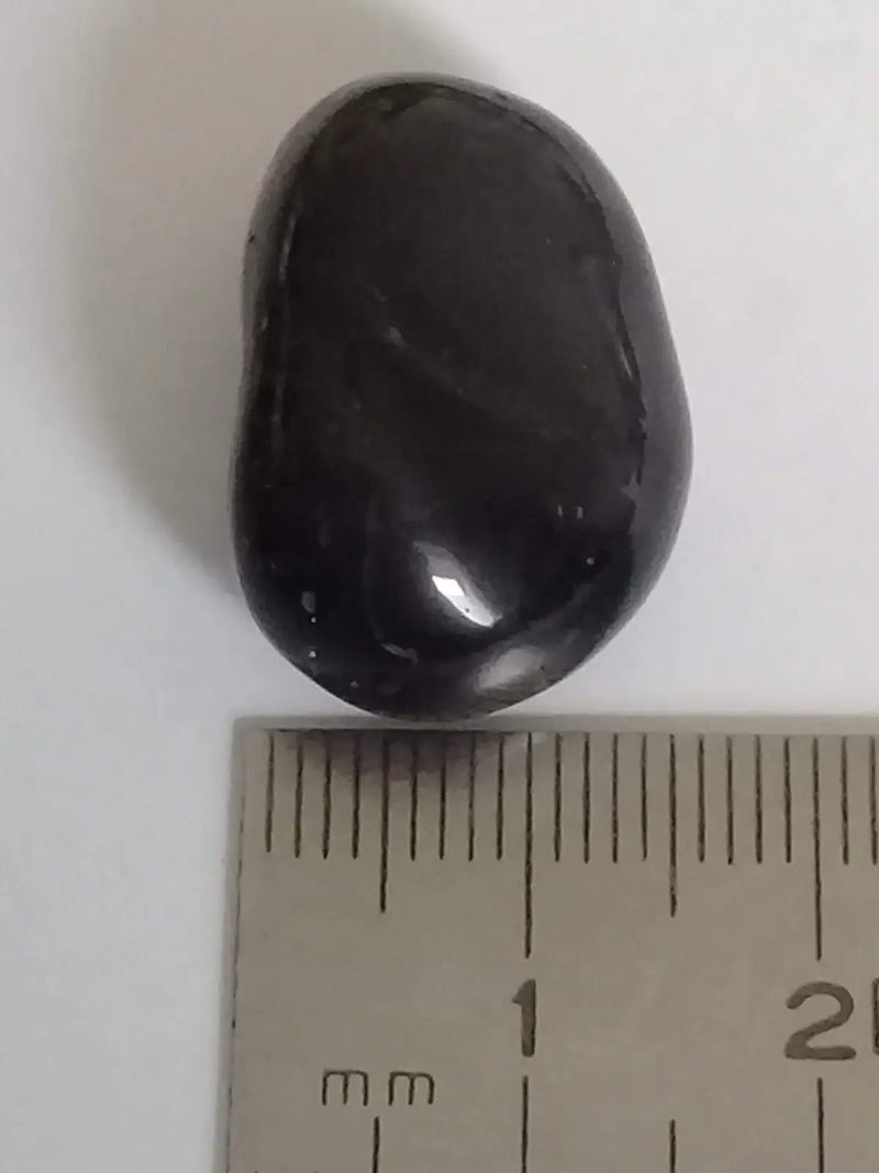 Load image into Gallery viewer, Onyx noire du Brésil pierre roulée Grade A++++ Onyx noire du Brésil pierre roulée
