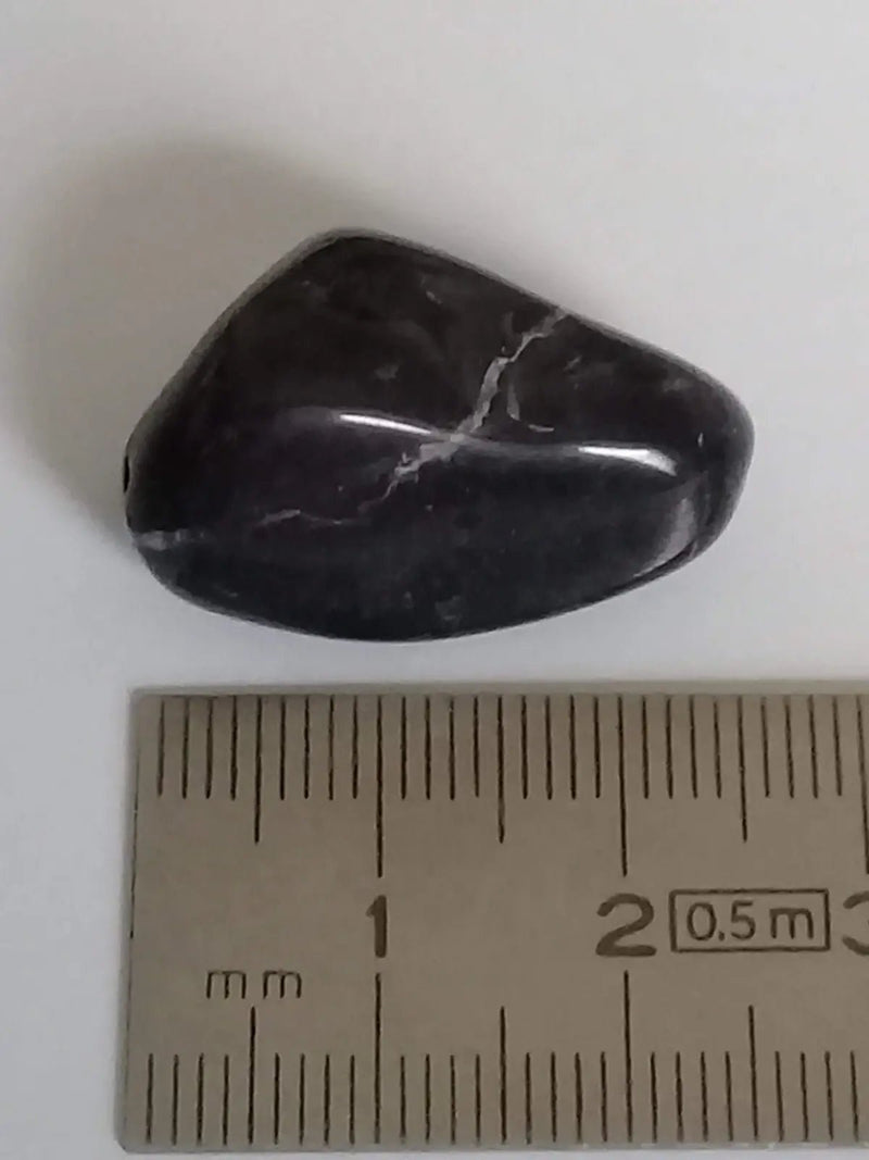 Load image into Gallery viewer, Onyx noire du Brésil pierre roulée Grade A++++ Onyx noire du Brésil pierre roulée
