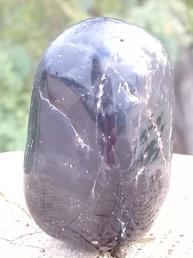 Load image into Gallery viewer, Onyx noire du Brésil pierre roulée Grade A++++ Onyx noire du Brésil pierre roulée Dans la besace du p&#39;tit Poucet   
