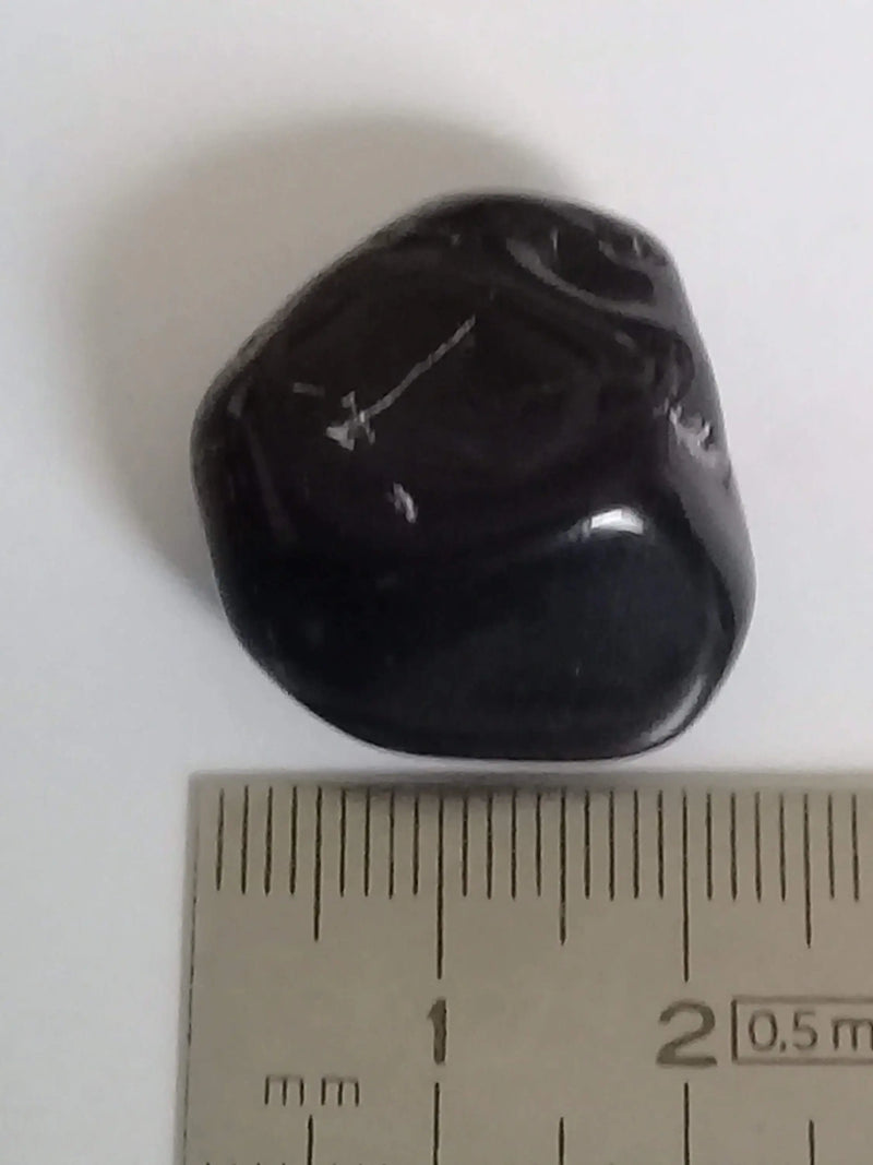 Cargue la imagen en el visor de la galería, Onyx noire du Brésil pierre roulée Grade A++++ Onyx noire du Brésil pierre roulée Dans la besace du p&#39;tit Poucet   
