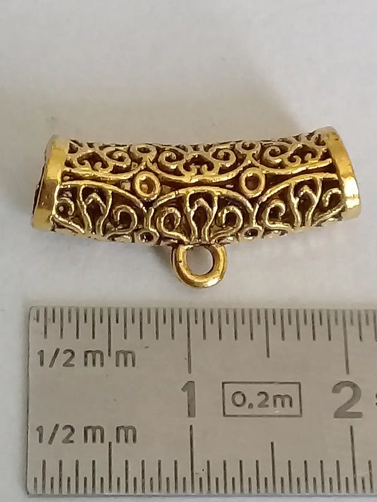 Passant avec anneau d’attache Divers coloris Prix à l’unité Passant avec anneau pour pendentif ou bracelet Divers coloris