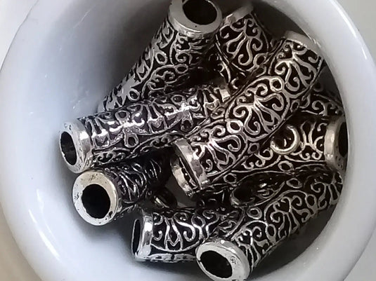 Passant avec anneau d’attache Divers coloris Prix à l’unité Passant avec anneau pour pendentif ou bracelet Divers coloris