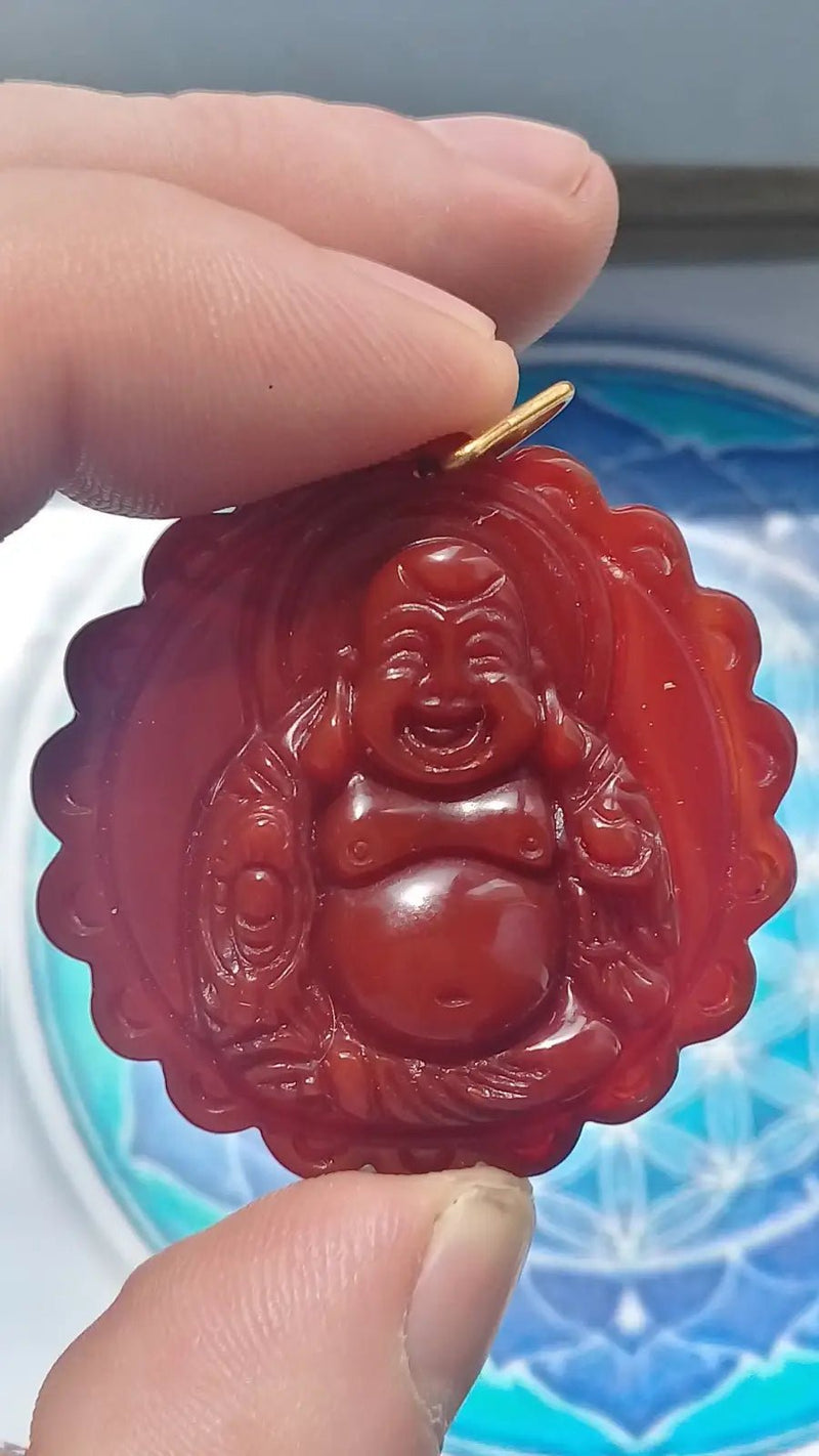 Load image into Gallery viewer, Pendentif Bouddha Cornaline Grade A ++++ aspect brillant (Avec son cordon) Pendentif Bouddha Cornaline
