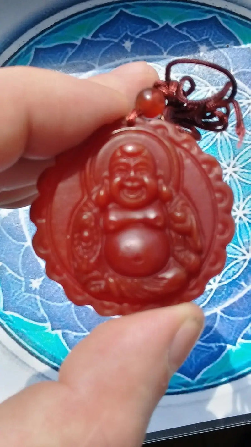 Load image into Gallery viewer, Pendentif Bouddha Cornaline Grade A ++++ aspect mat (Avec son cordon) Pendentif Bouddha en Cornaline
