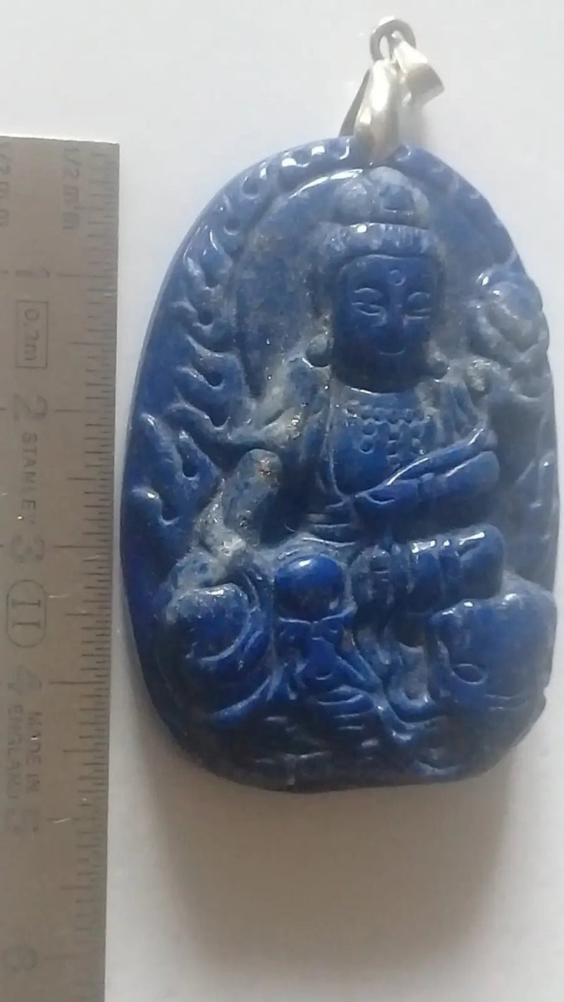 Chargez l'image dans la visionneuse de la galerie, Pendentif Bouddha en Lapis Lazuli Grade A ++++ Pendentif Bouddha en Lapis Lazuli
