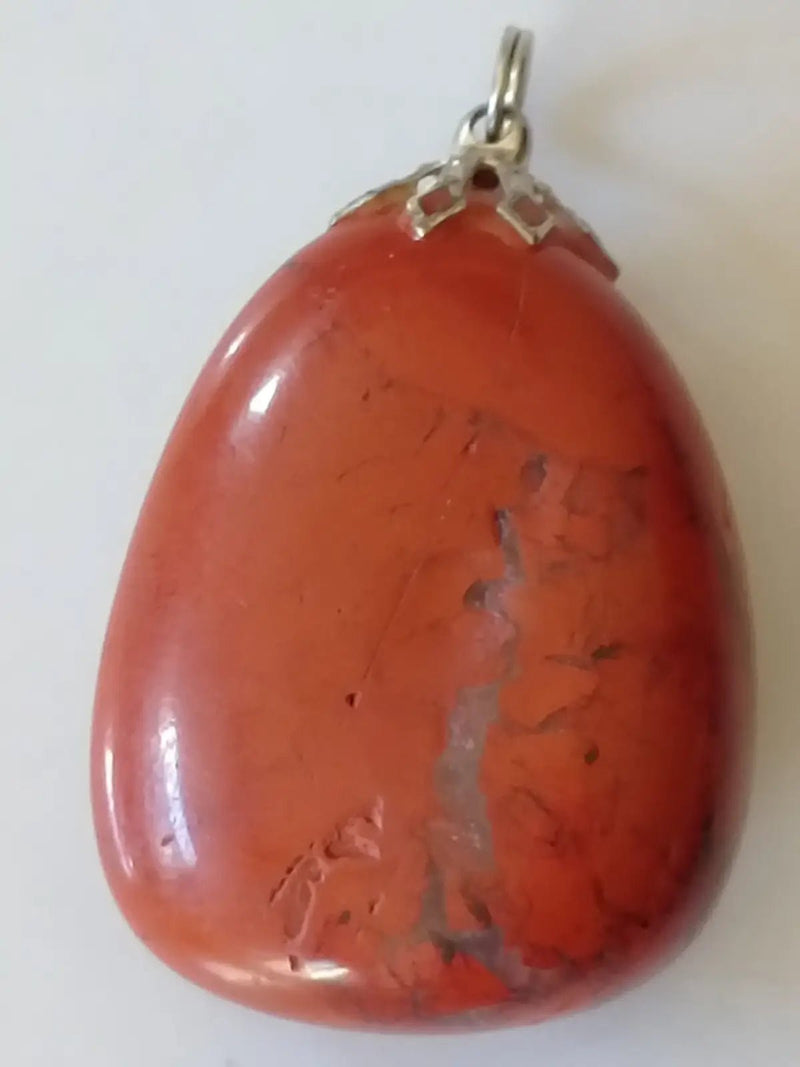 Chargez l&#39;image dans la visionneuse de la galerie, Pendentif Jaspe rouge Grade A +++ Pendentif Jaspe rouge
