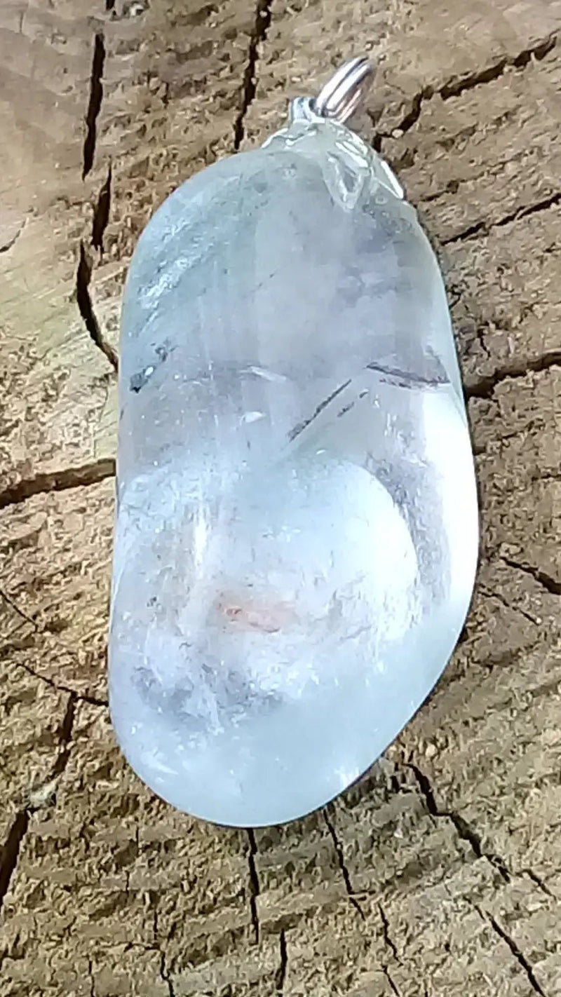 Load image into Gallery viewer, Pendentif Lodolite Quartz Chaman à inclusions de chlorite Grade A ++++ Pendentif Lodolite Quartz Chaman à inclusions de chlorite
