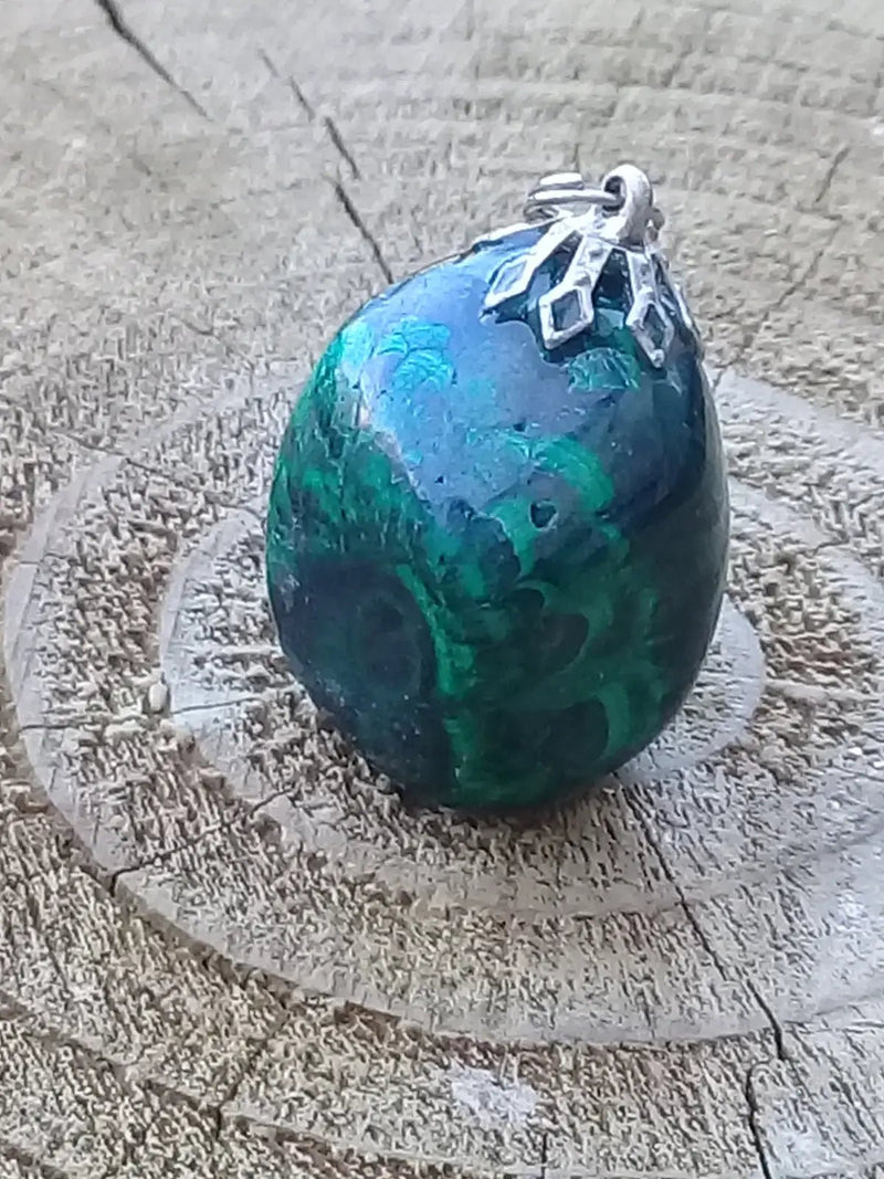 Load image into Gallery viewer, Pendentif Malachite Grade A ++++ Fourni avec cordon Pendentif Malachite
