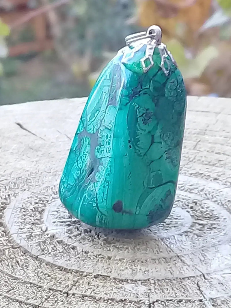 Load image into Gallery viewer, Pendentif Malachite Grade A ++++ Fourni avec cordon Pendentif Malachite
