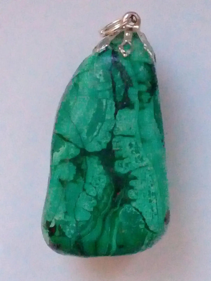 Load image into Gallery viewer, Pendentif Malachite Grade A ++++ Fourni avec cordon Pendentif Malachite
