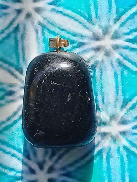 Pendentif Obsidienne noire Grade A +++ Pendentif Obsidienne noire Dans la besace du p'tit Poucet...   