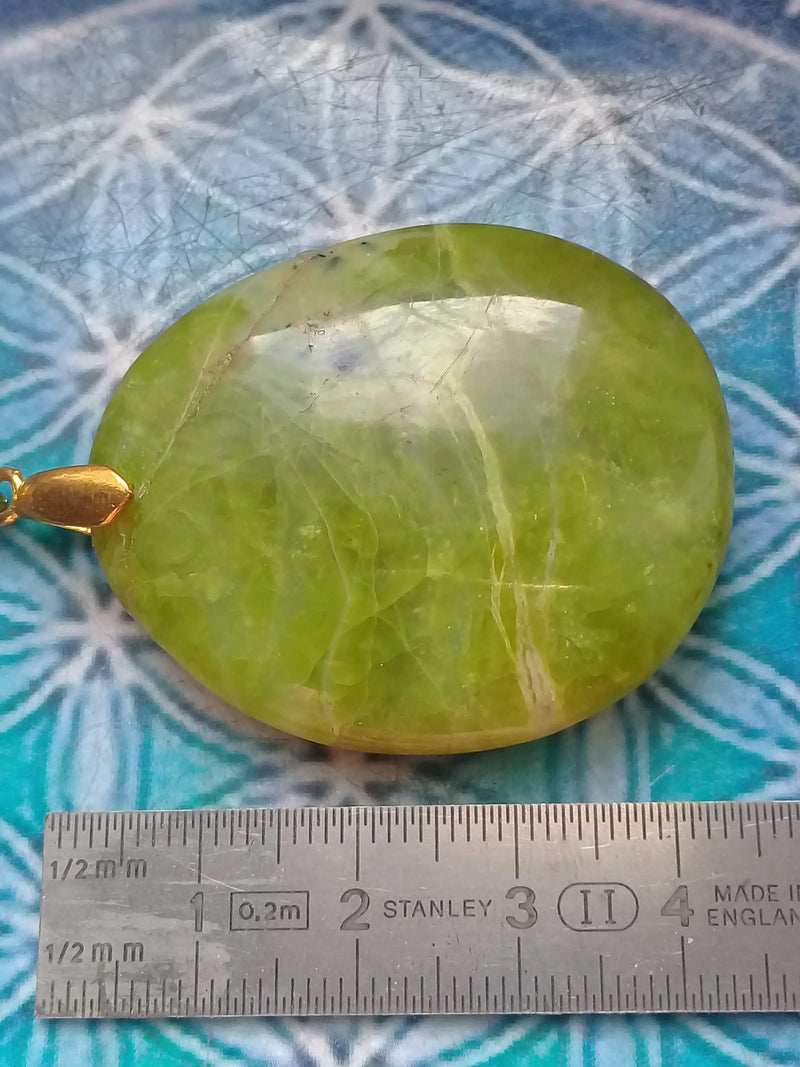 Load image into Gallery viewer, Pendentif Opale verte des Andes Grade A ++++ Pendentif Opale verte des Andes Dans la besace du p&#39;tit Poucet...   
