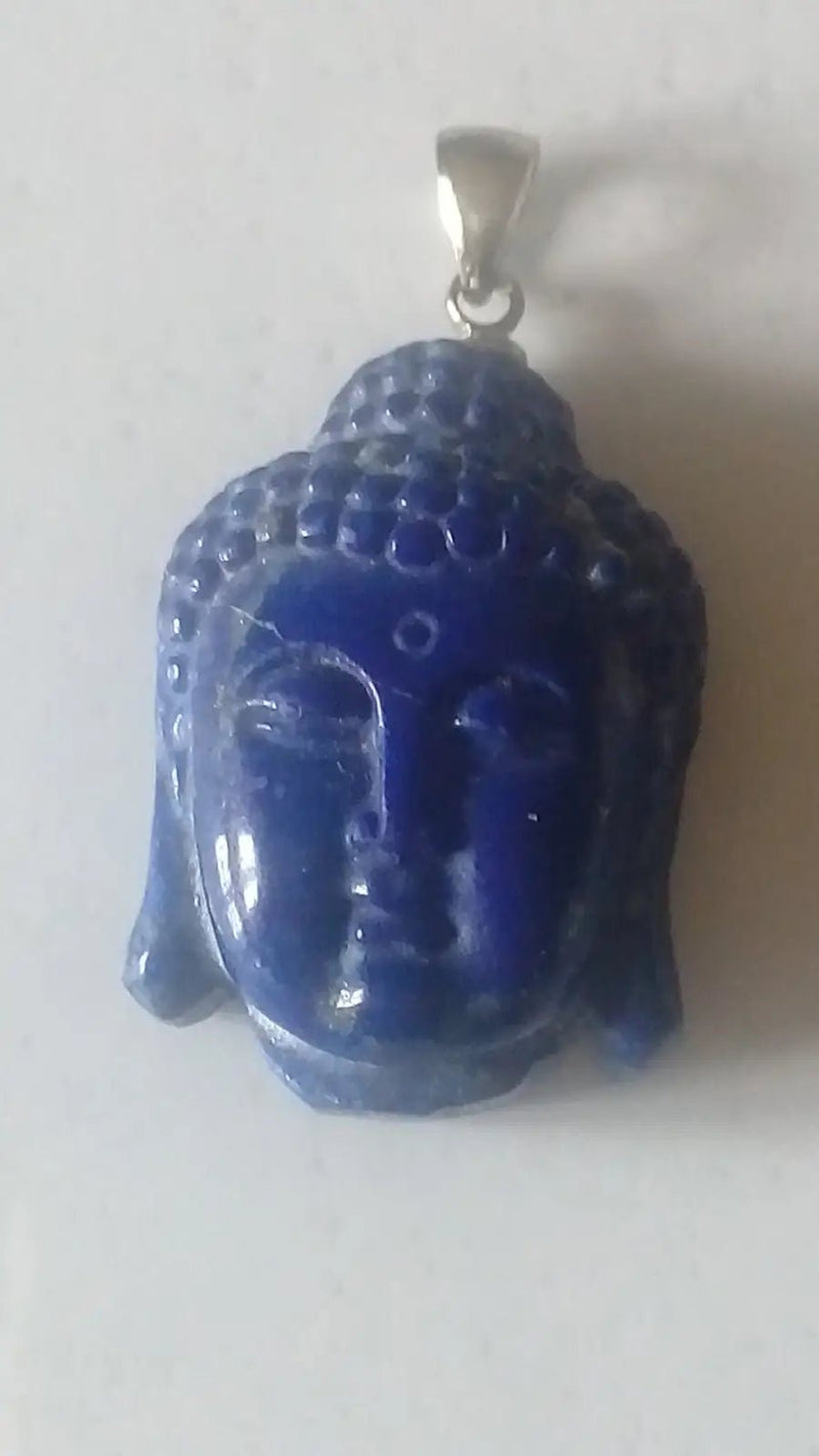 Chargez l'image dans la visionneuse de la galerie, Pendentif tête de Bouddha en Lapis Lazuli Grade A ++++ Pendentif tête de Bouddha en Lapis Lazuli
