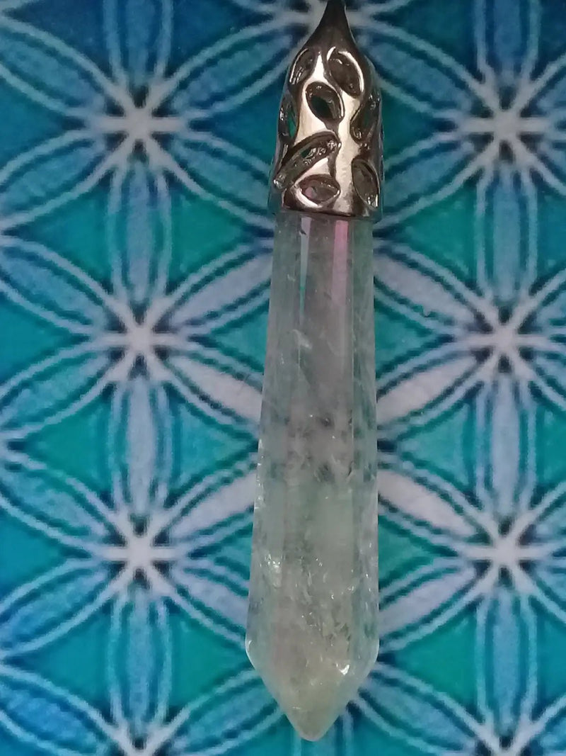 Load image into Gallery viewer, Pendule en Cristal Angel-Aura monté sur Argent 925 Grade A ++++ Pendule en Cristal Angel-Aura monté sur Argent 925
