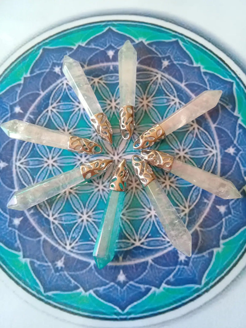 Load image into Gallery viewer, Pendule en Cristal Angel-Aura monté sur Argent 925 Grade A ++++ Pendule en Cristal Angel-Aura monté sur Argent 925
