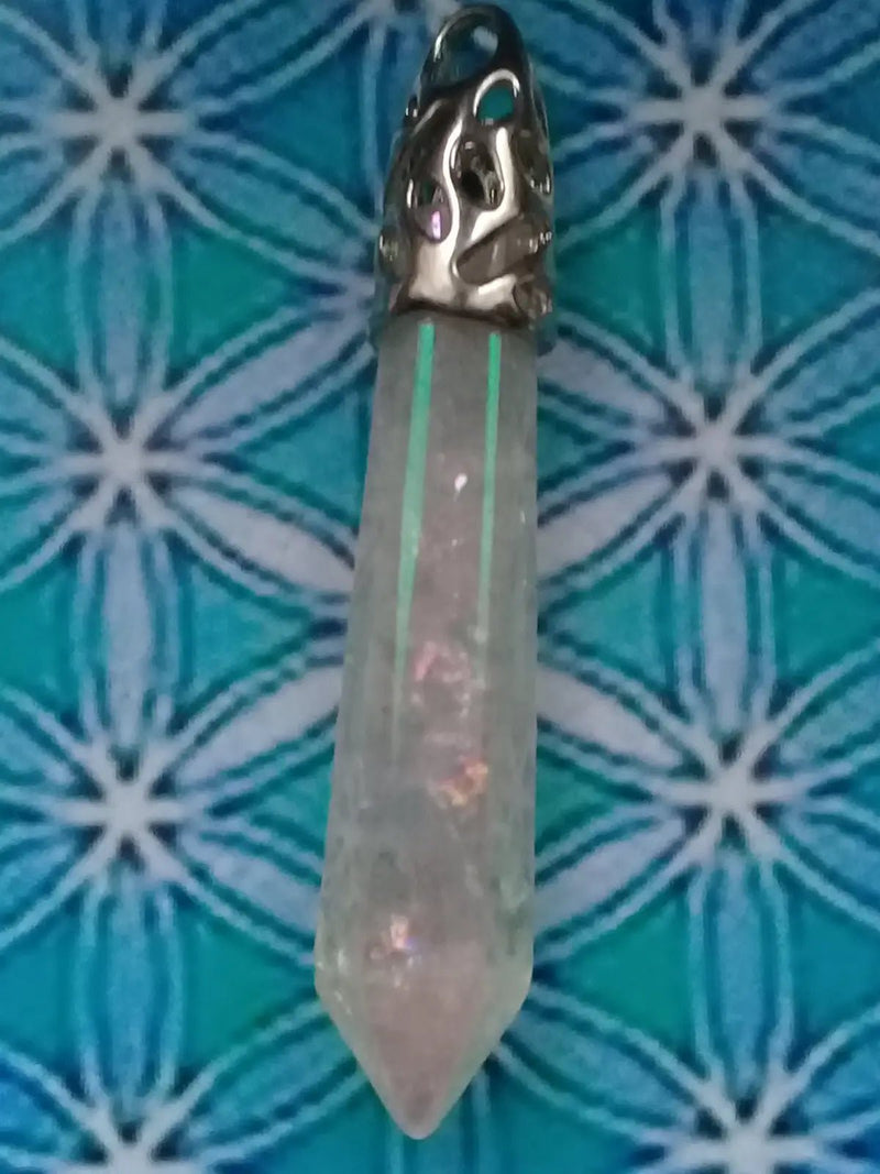 Load image into Gallery viewer, Pendule en Cristal Angel-Aura monté sur Argent 925 Grade A ++++ Pendule en Cristal Angel-Aura monté sur Argent 925
