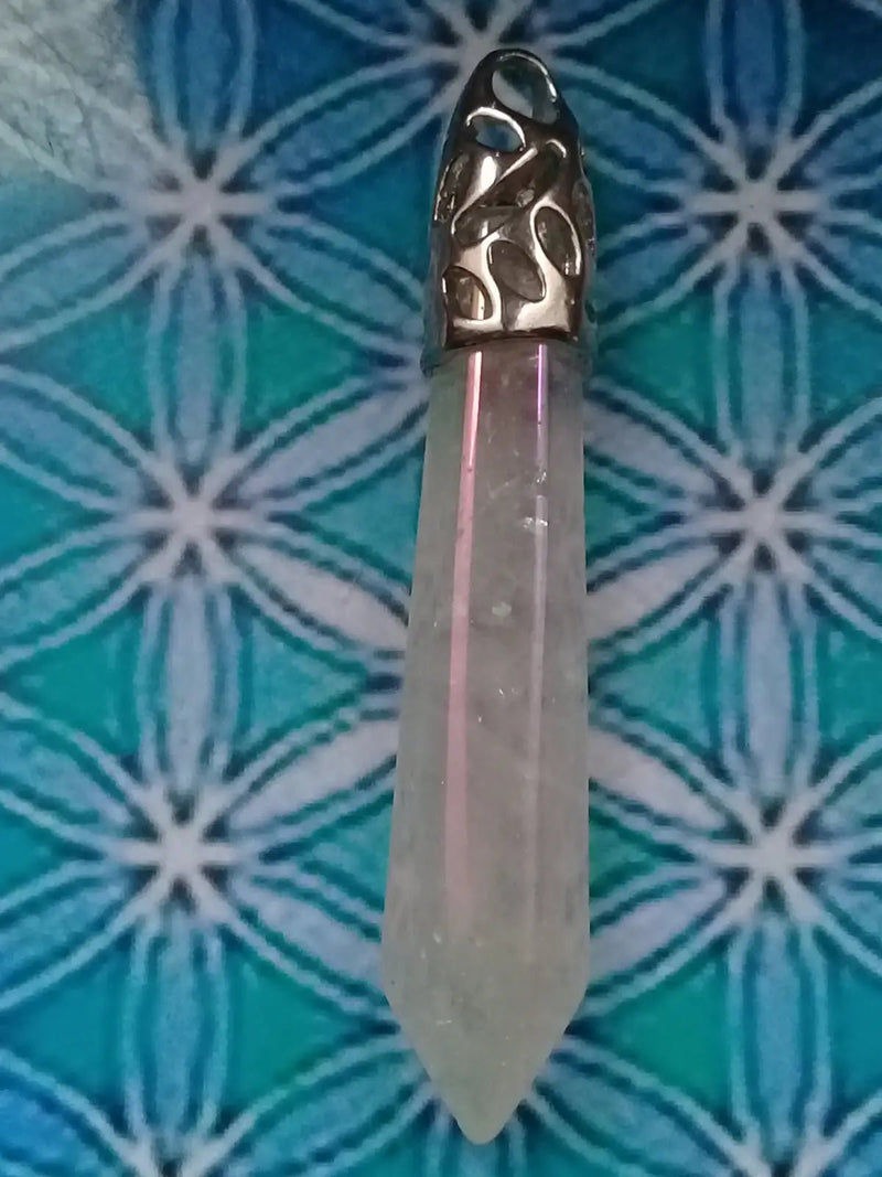 Load image into Gallery viewer, Pendule en Cristal Angel-Aura monté sur Argent 925 Grade A ++++ Pendule en Cristal Angel-Aura monté sur Argent 925
