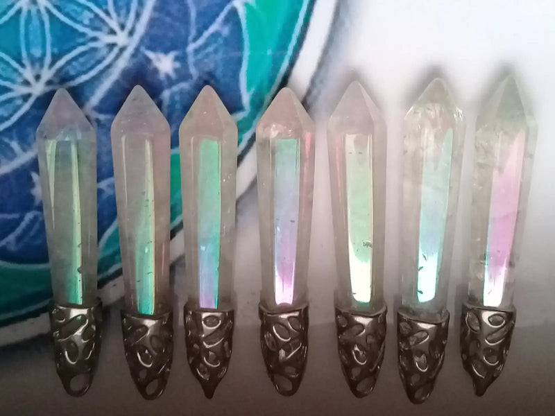 Load image into Gallery viewer, Pendule en Cristal Angel-Aura monté sur Argent 925 Grade A ++++ Pendule en Cristal Angel-Aura monté sur Argent 925
