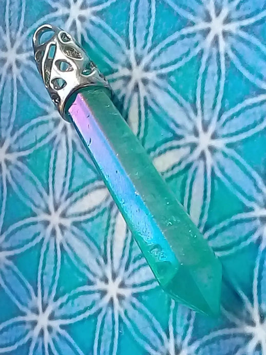 Pendule en Cristal Aqua-Aura monté sur Argent 925 Pendule Cristal Aqua-Aura monté sur Argent 925