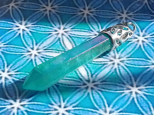 Pendule en Cristal Aqua-Aura monté sur Argent 925 Pendule Cristal Aqua-Aura monté sur Argent 925