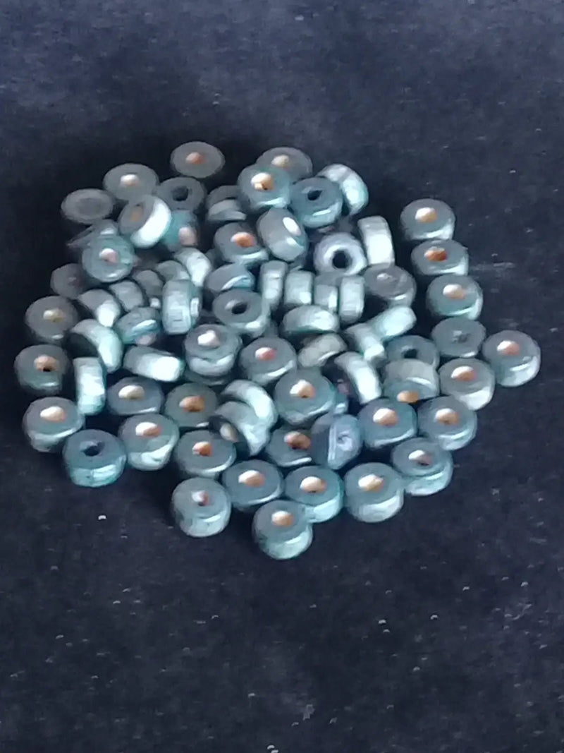 Load image into Gallery viewer, Perles bois couleur bleue Diam: 8mm X 4mm Prix perle à l’unité Perles bois couleur bleue pétrole Diam: 8mm X 4mm
