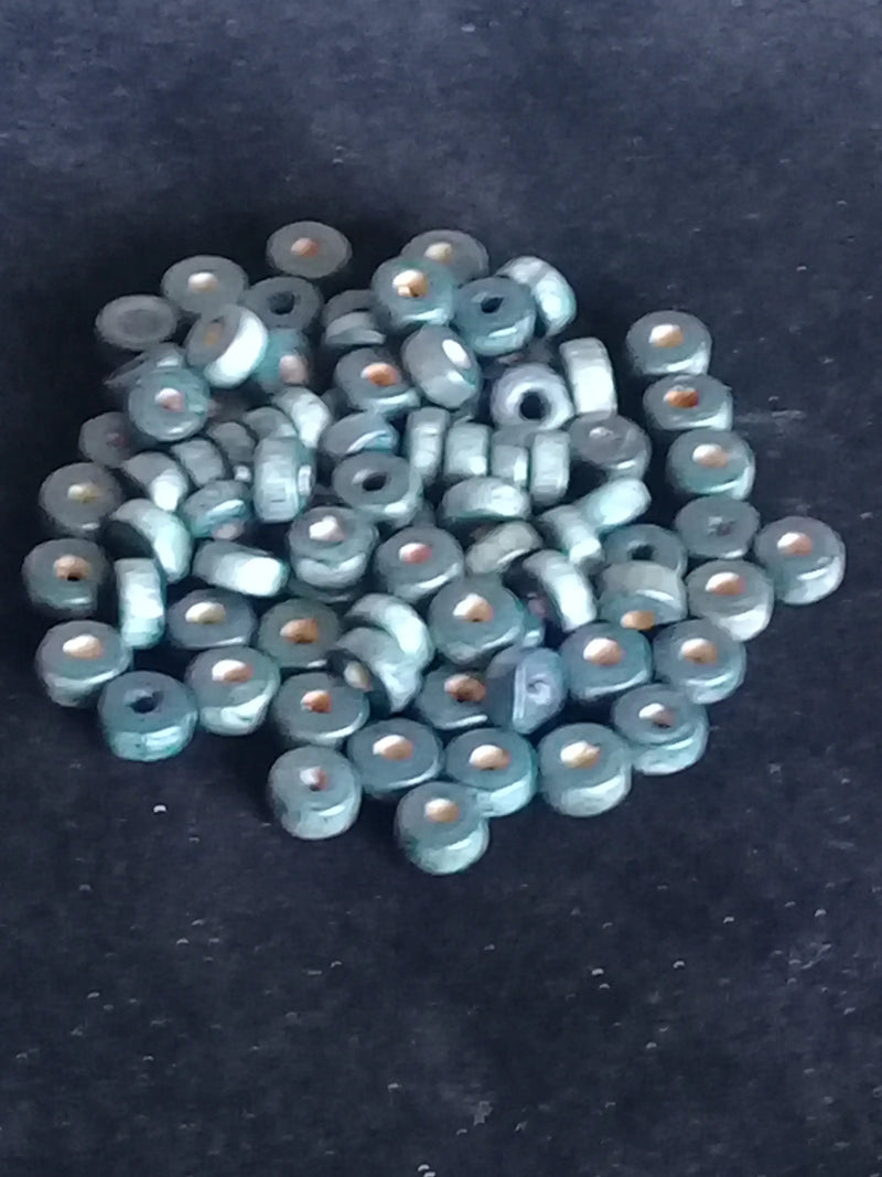 Load image into Gallery viewer, Perles bois couleur bleue Diam : 8mm X 4mm Prix perle à l’unité Perles bois couleur bleue pétrole Diam : 8mm X 4mm Dans la besace du p&#39;tit Poucet   
