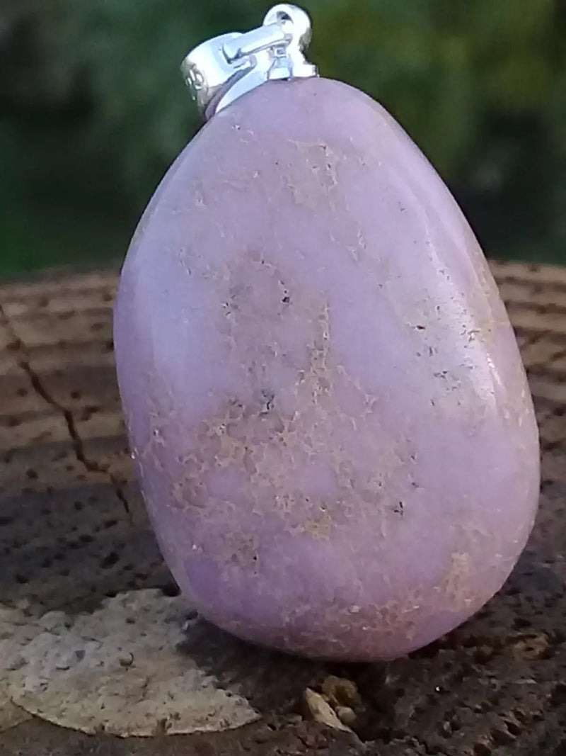 Chargez l&#39;image dans la visionneuse de la galerie, Phosphosidérite pendentif Grade A ++++ Bélière argent (Très Rare) (Fourni avec cordon) Phosphosidérite pendentif
