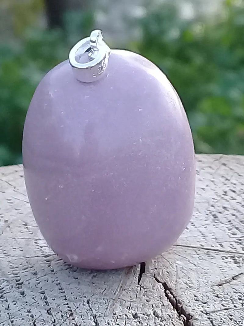 Load image into Gallery viewer, Phosphosidérite pendentif Grade A ++++ Bélière argent (Très Rare) (Fourni avec cordon) Phosphosidérite pendentif
