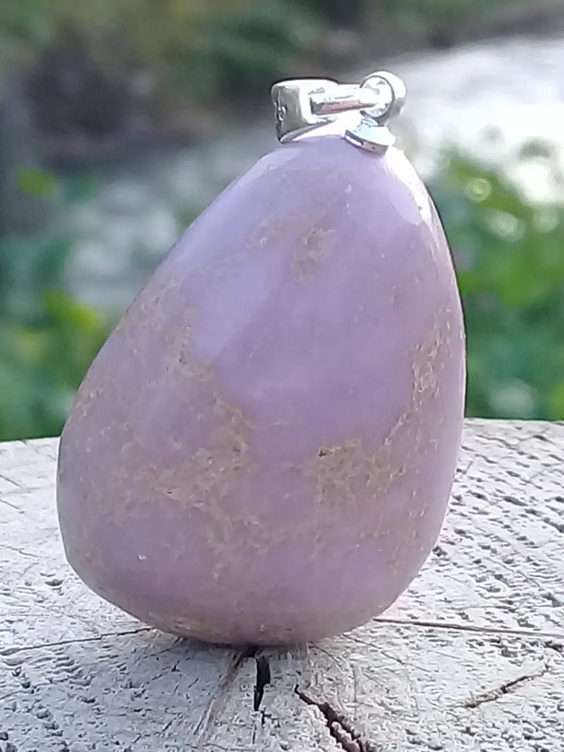 Chargez l&#39;image dans la visionneuse de la galerie, Phosphosidérite pendentif Grade A ++++ Bélière argent (Très Rare) (Fourni avec cordon) Phosphosidérite pendentif
